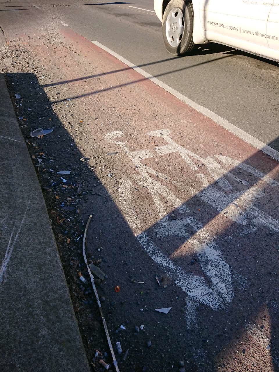 The photograph attached to this roading/streets report