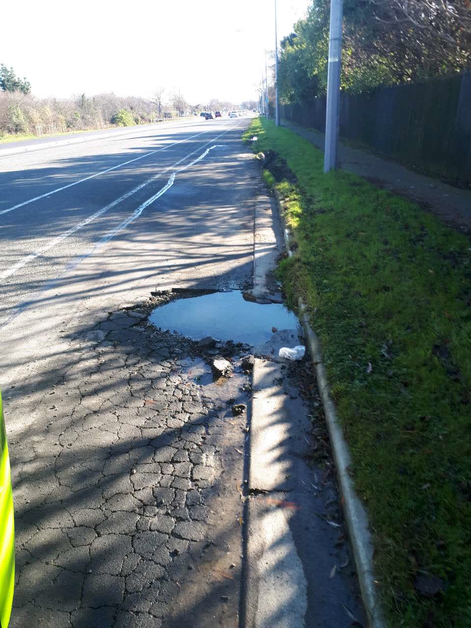 The photograph attached to this roading/streets report