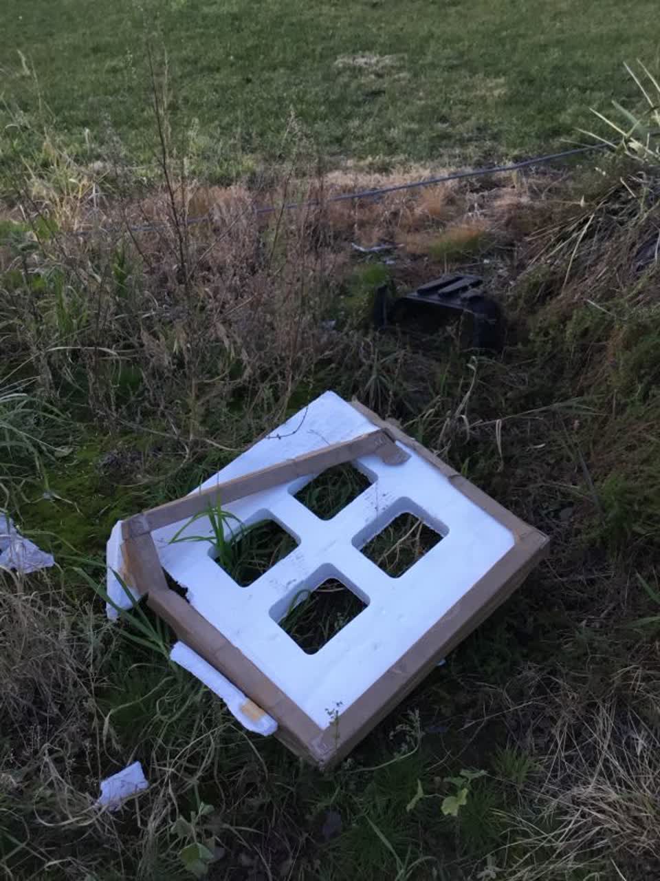 The photograph attached to this rubbish/recycling report