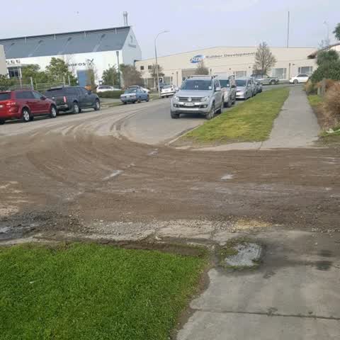 Roading/Streets, a report photo