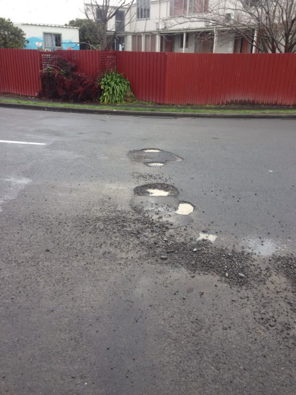 The photograph attached to this roading/streets report