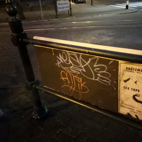 Graffiti, a report photo