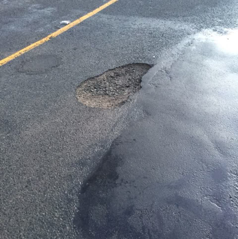 The photograph attached to this roading/streets report