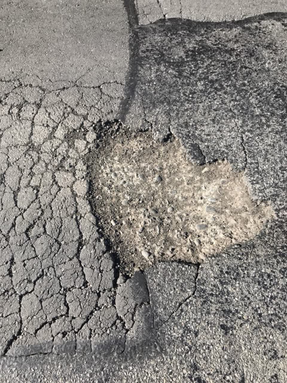 The photograph attached to this roading/streets report