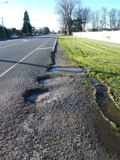 Roading/Streets, a report photo