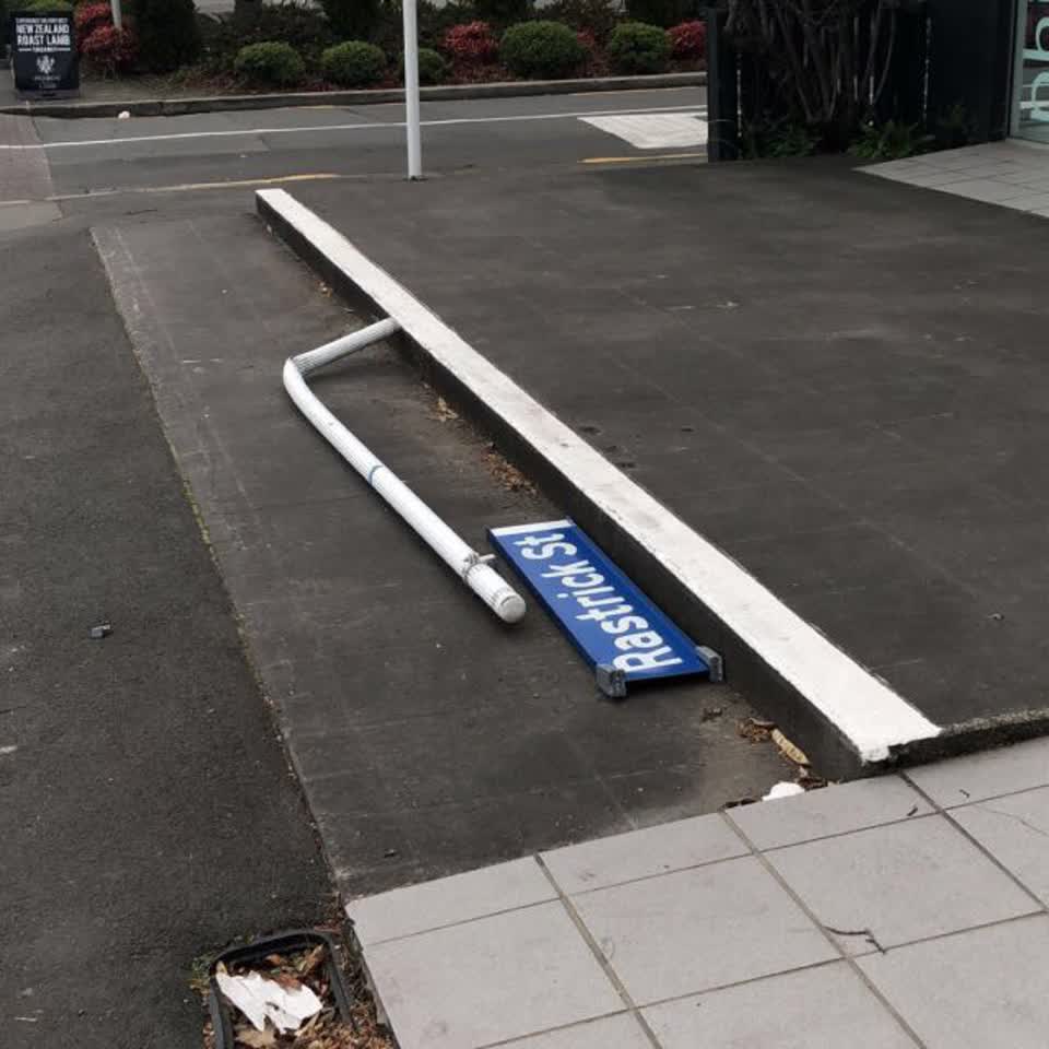 The photograph attached to this roading/streets report