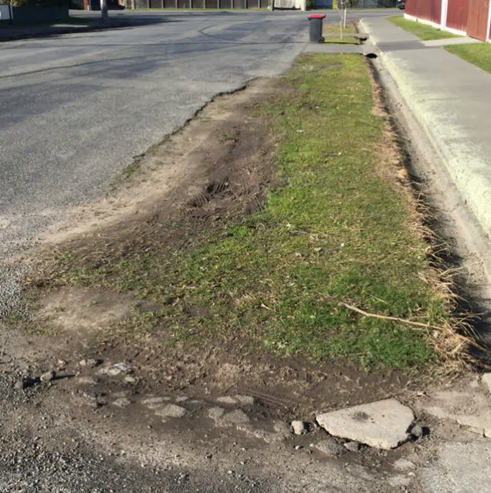 The photograph attached to this roading/streets report