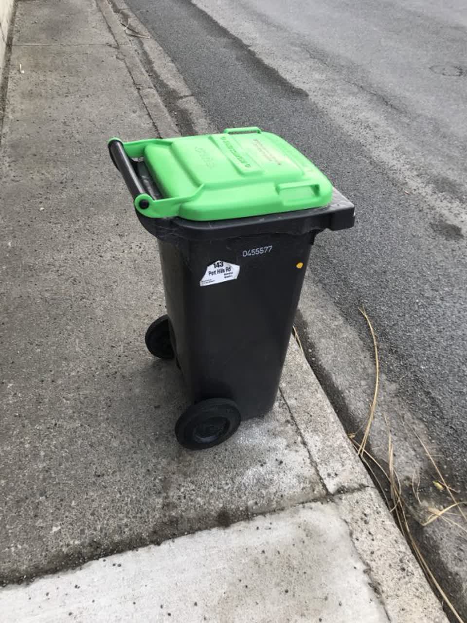 The photograph attached to this rubbish/recycling report