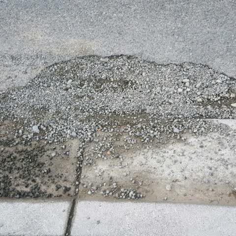 Roading/Streets, a report photo