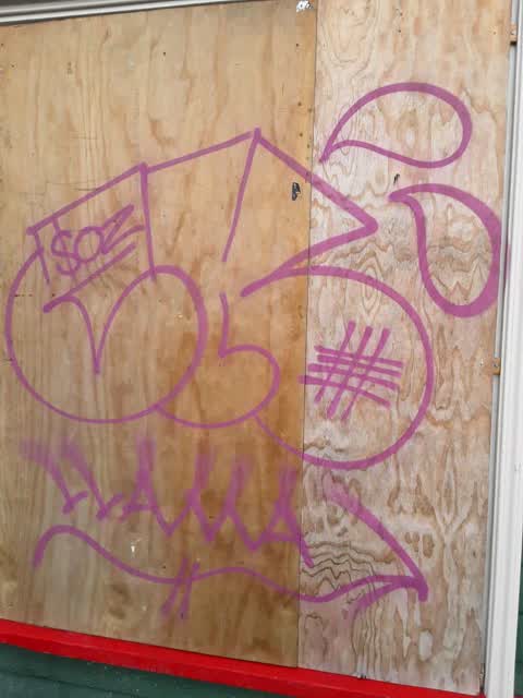 Graffiti, a report photo