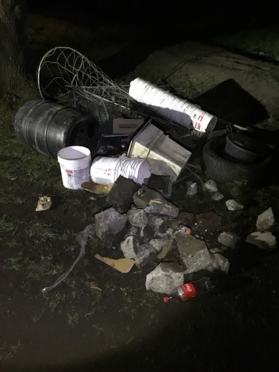 The photograph attached to this rubbish/recycling report