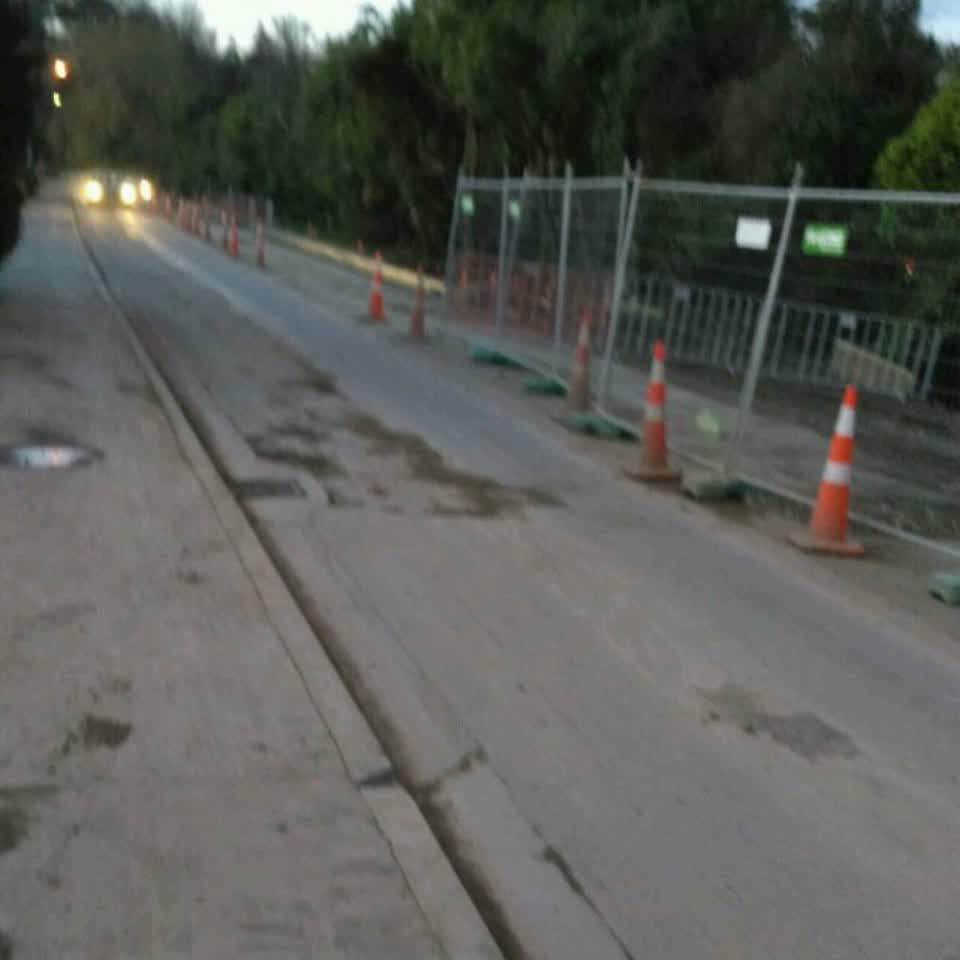 The photograph attached to this roading/streets report