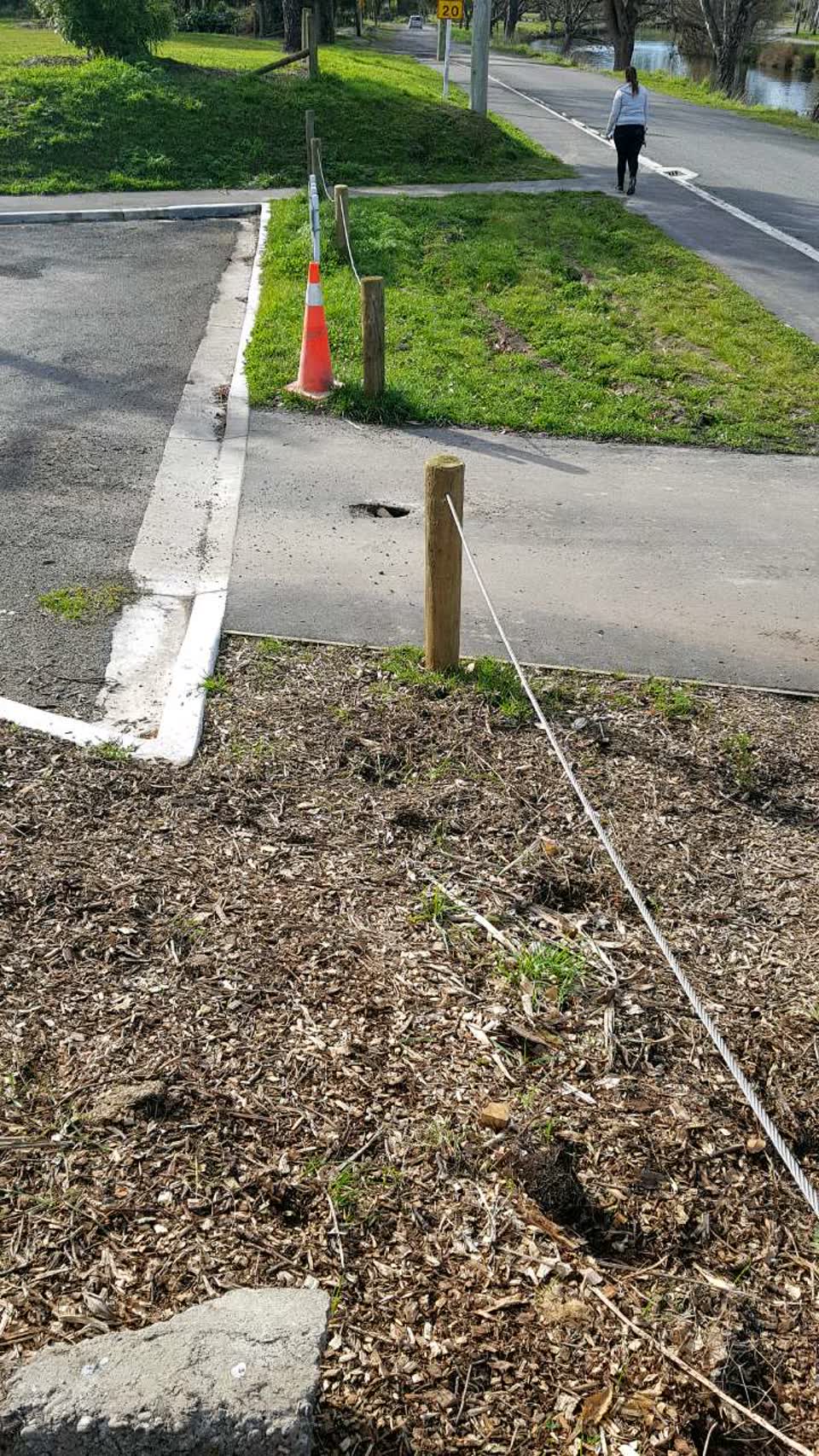 The photograph attached to this roading/streets report
