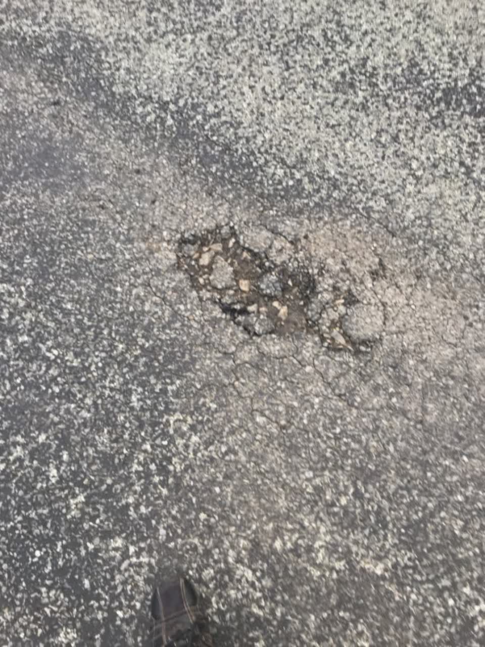 The photograph attached to this roading/streets report