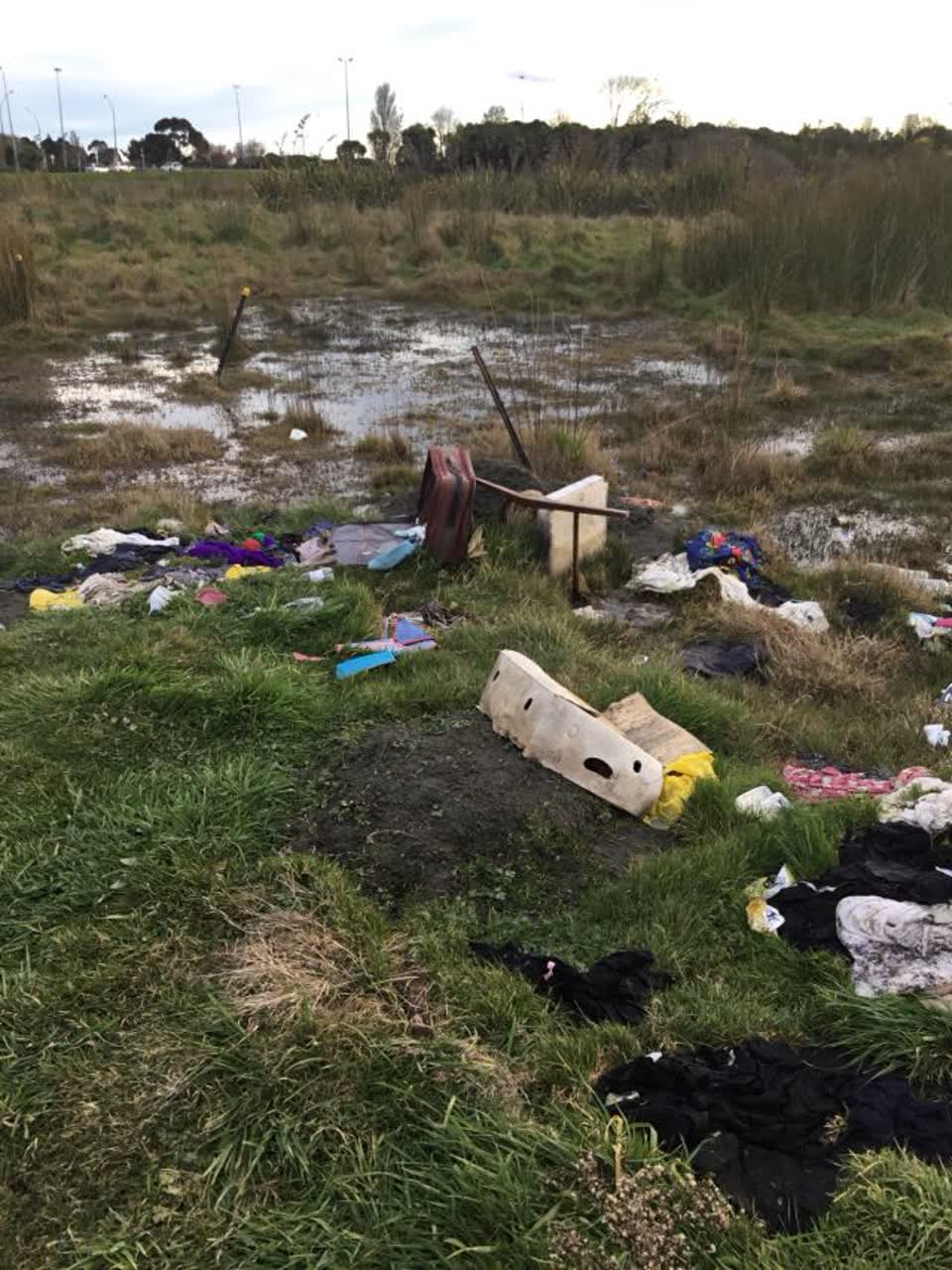The photograph attached to this rubbish/recycling report