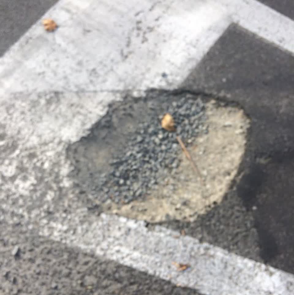 The photograph attached to this roading/streets report