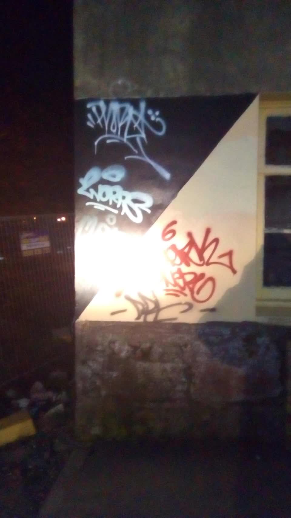 The photograph attached to this graffiti report