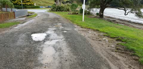Roading/Streets, a report photo