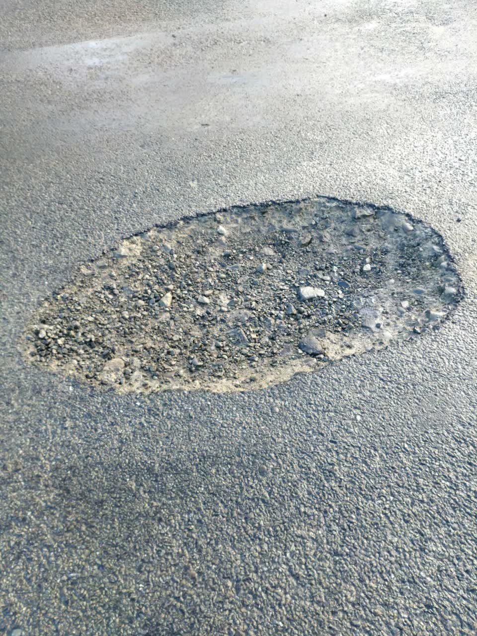The photograph attached to this roading/streets report