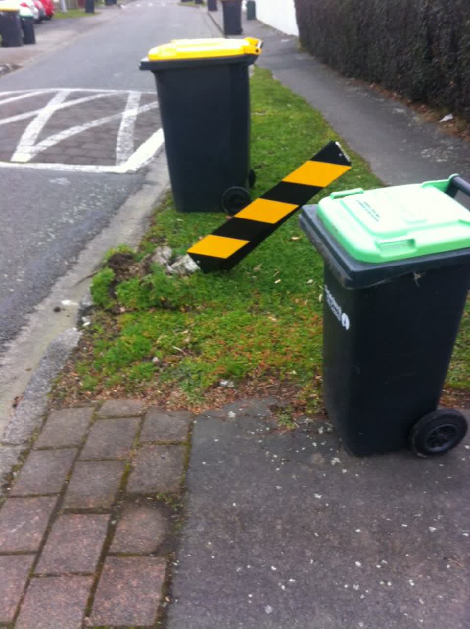 The photograph attached to this roading/streets report