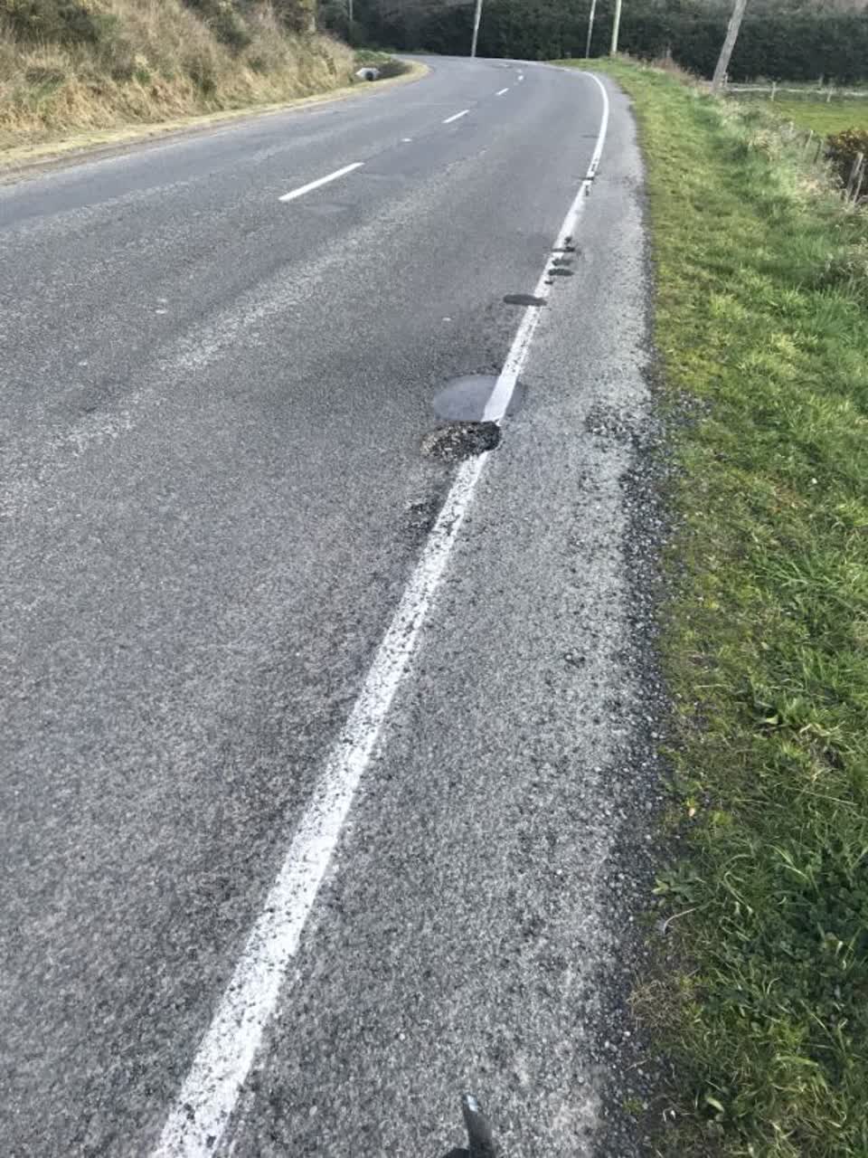 The photograph attached to this roading/streets report