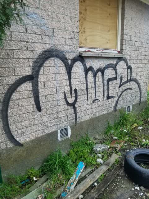 Graffiti, a report photo