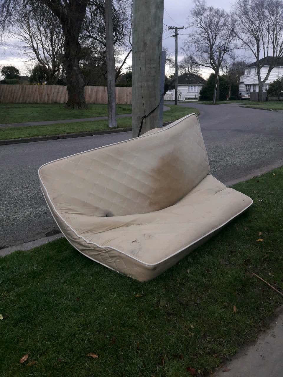 The photograph attached to this roading/streets report