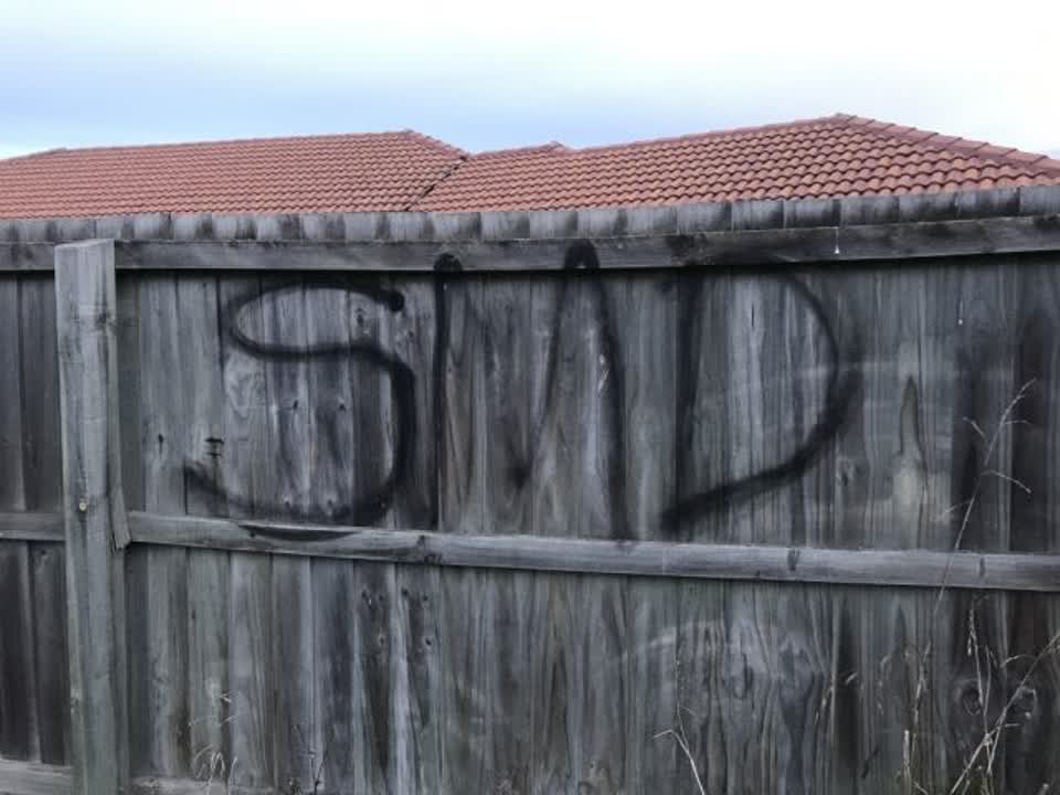 The photograph attached to this graffiti report