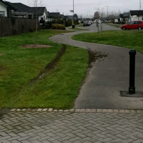 Roading/Streets, a report photo