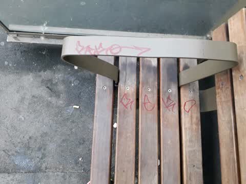 Graffiti, a report photo