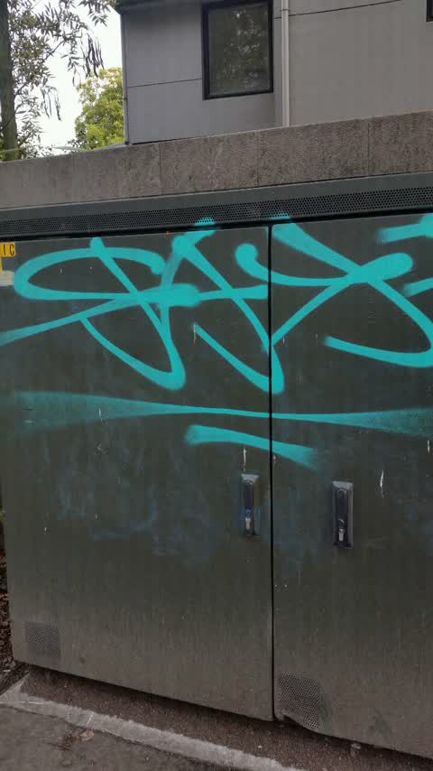Graffiti, a report photo