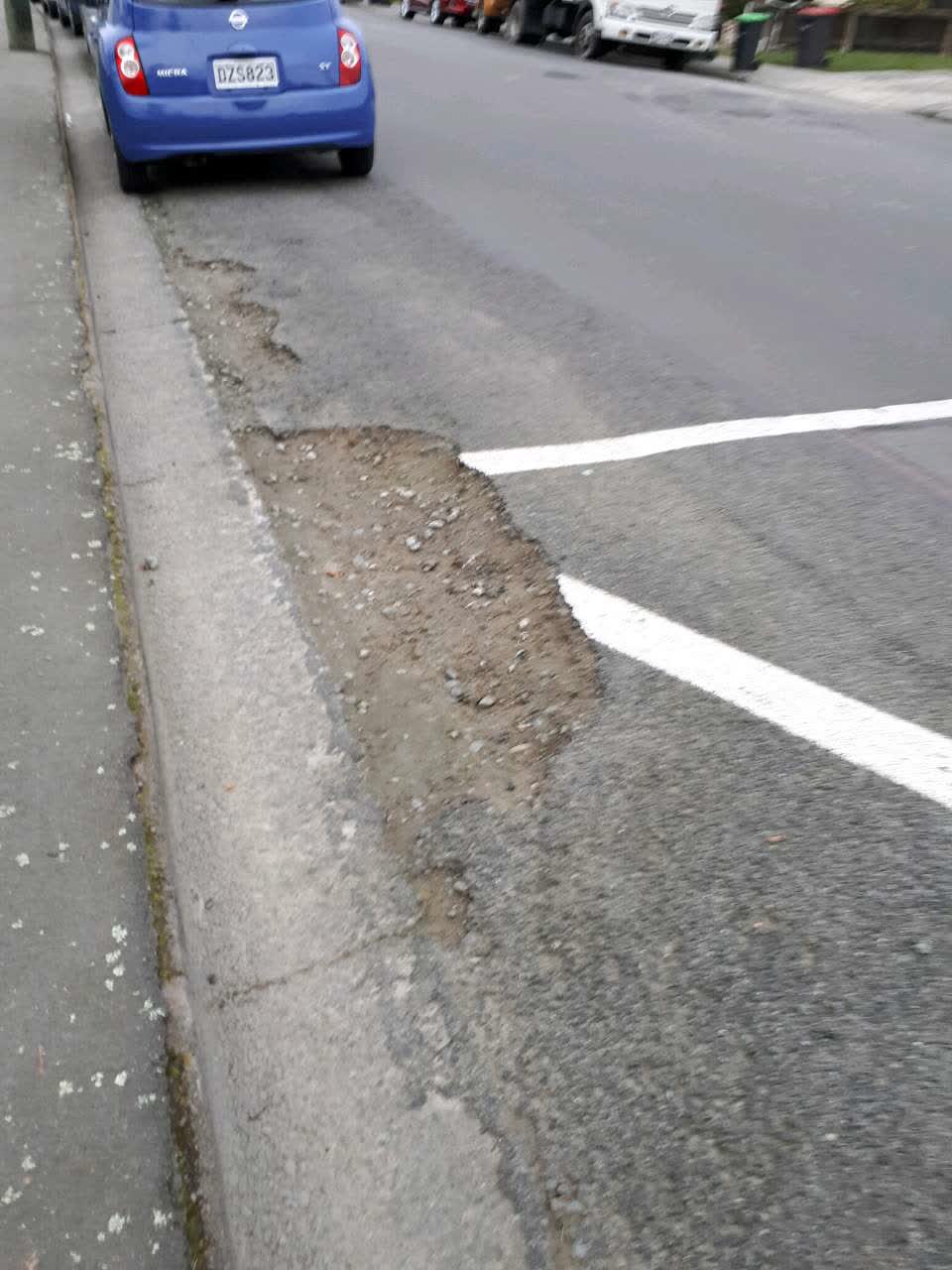 The photograph attached to this roading/streets report