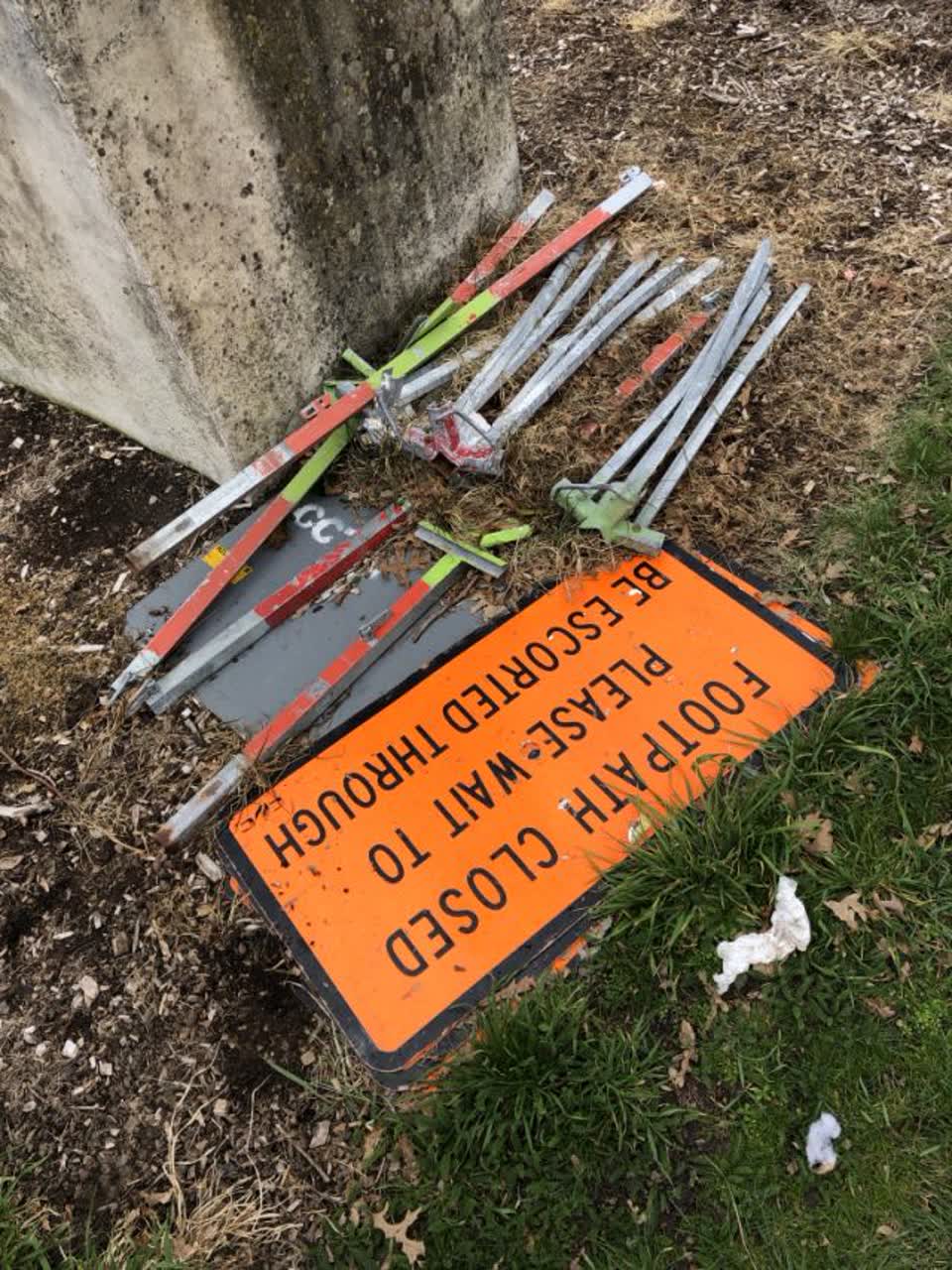 The photograph attached to this roading/streets report