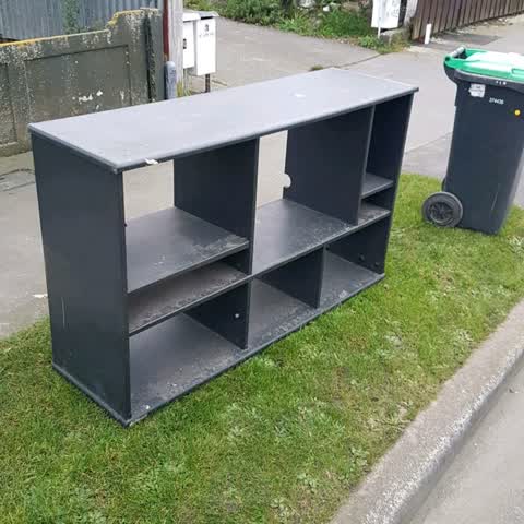 Rubbish/Recycling, a report photo