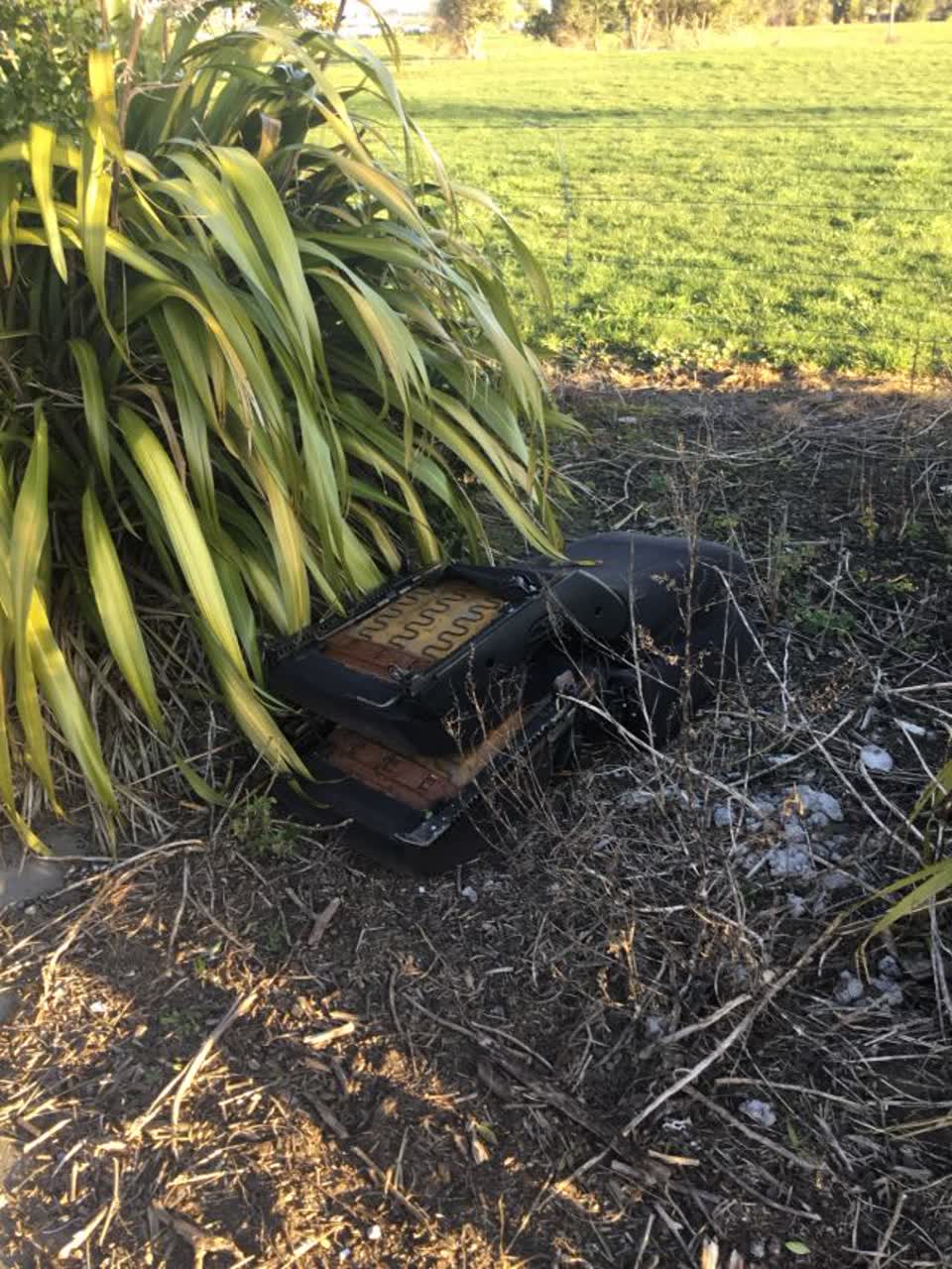 The photograph attached to this rubbish/recycling report