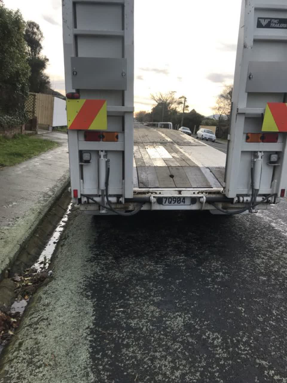 The photograph attached to this roading/streets report