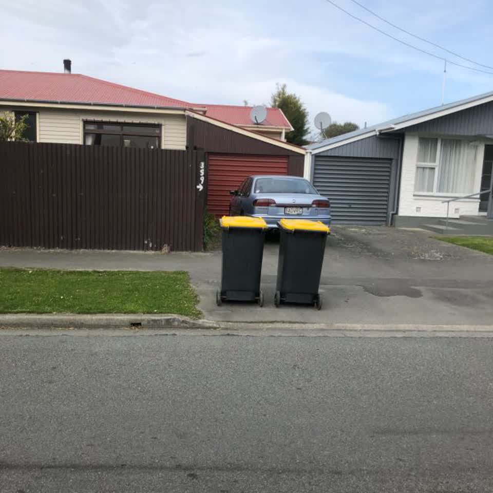 The photograph attached to this rubbish/recycling report