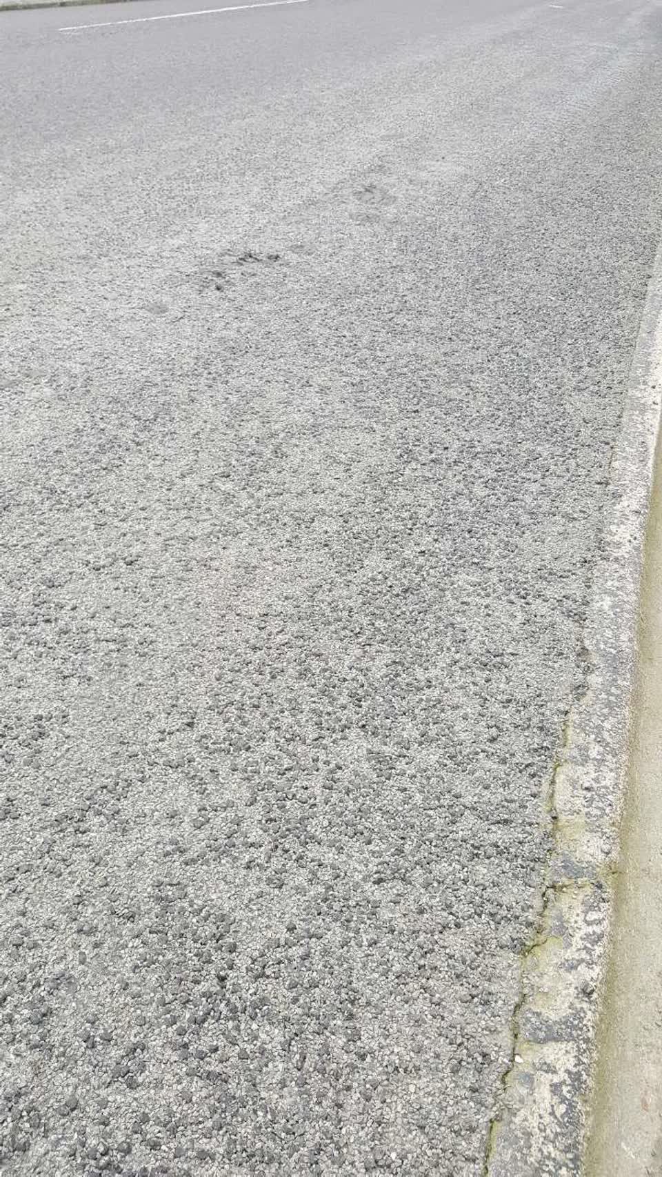 The photograph attached to this roading/streets report