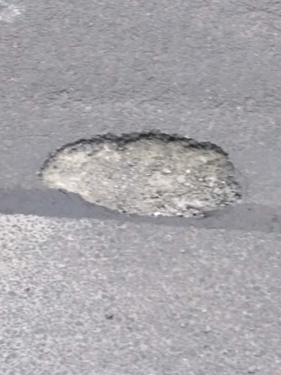 The photograph attached to this roading/streets report