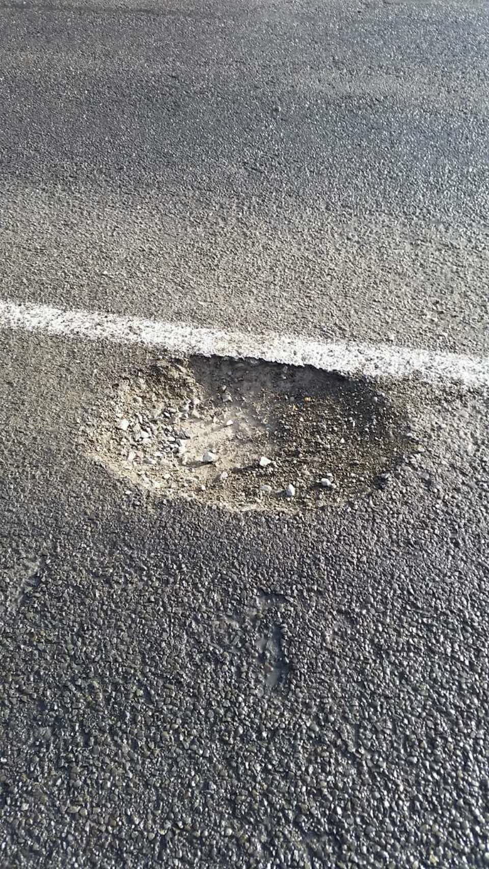 The photograph attached to this roading/streets report