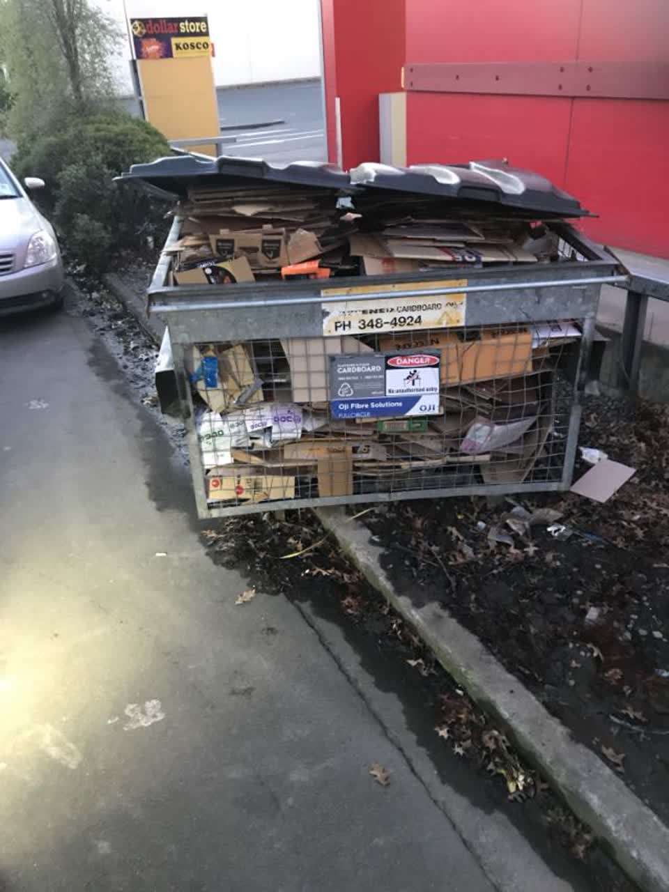The photograph attached to this roading/streets report