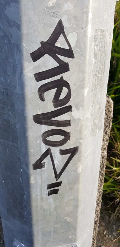 Graffiti, a report photo