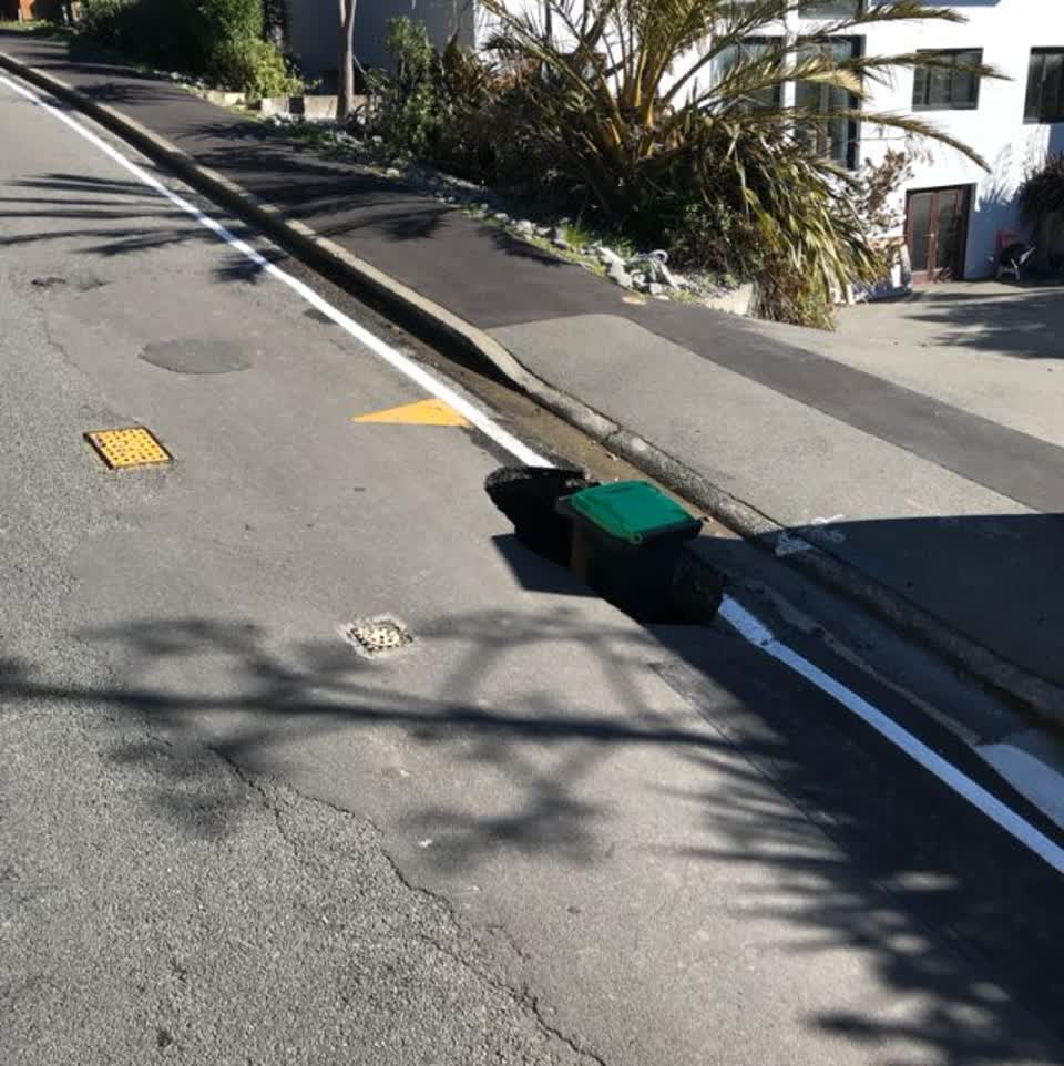 The photograph attached to this roading/streets report