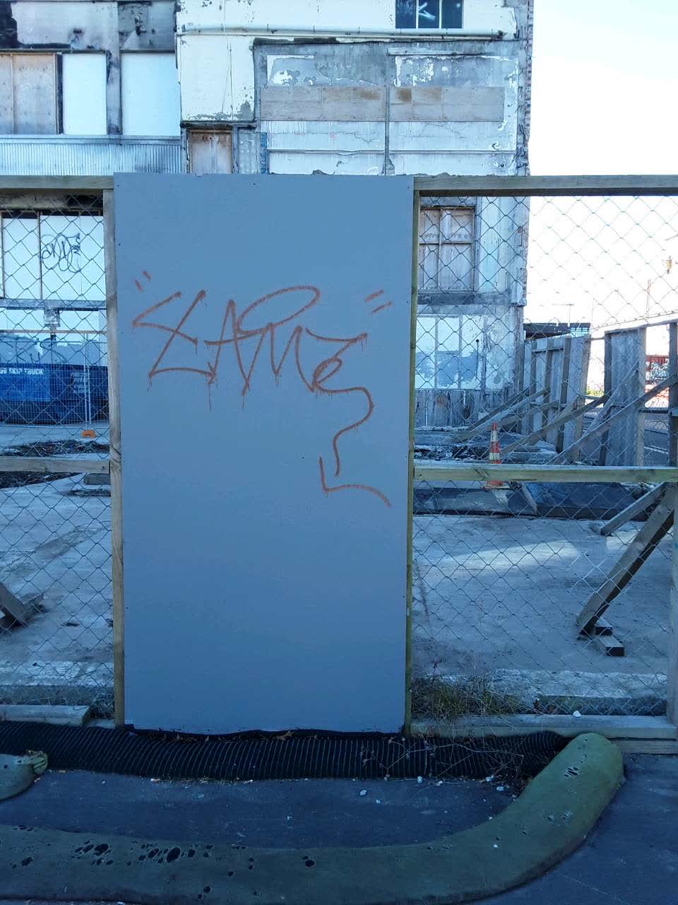 The photograph attached to this graffiti report