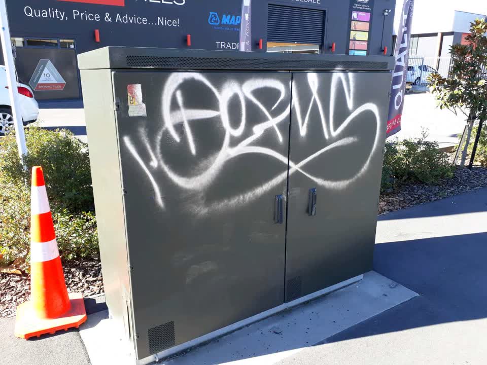 The photograph attached to this graffiti report