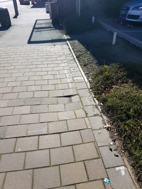 Roading/Streets, a report photo