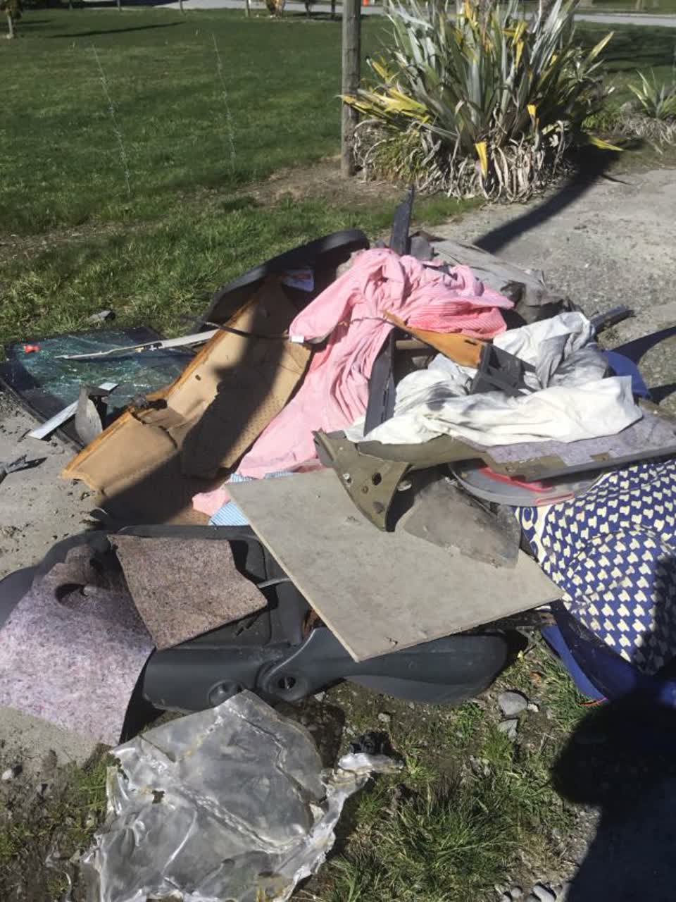 The photograph attached to this rubbish/recycling report