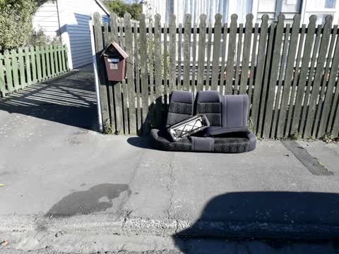 Rubbish/Recycling, a report photo