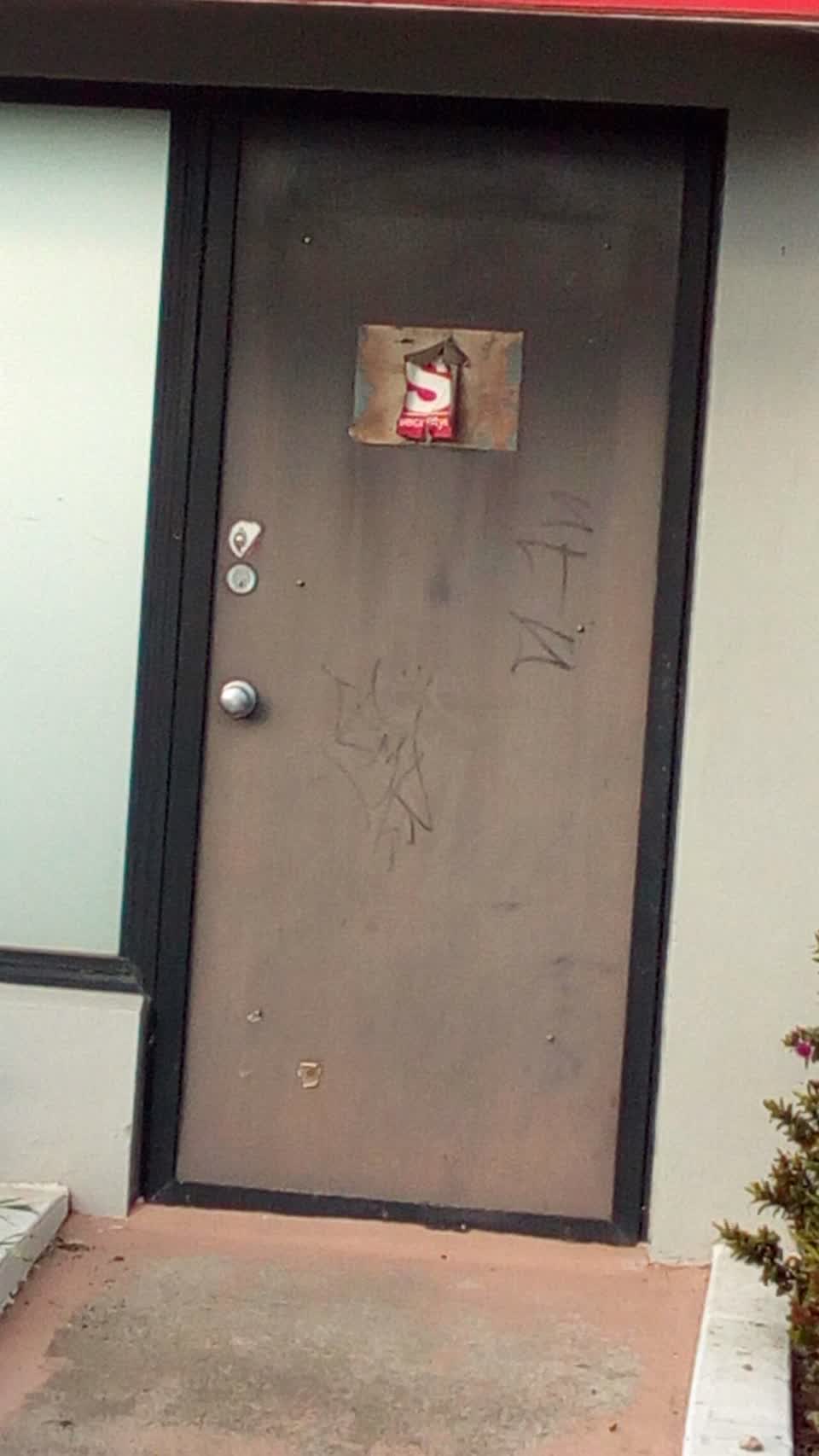 The photograph attached to this graffiti report