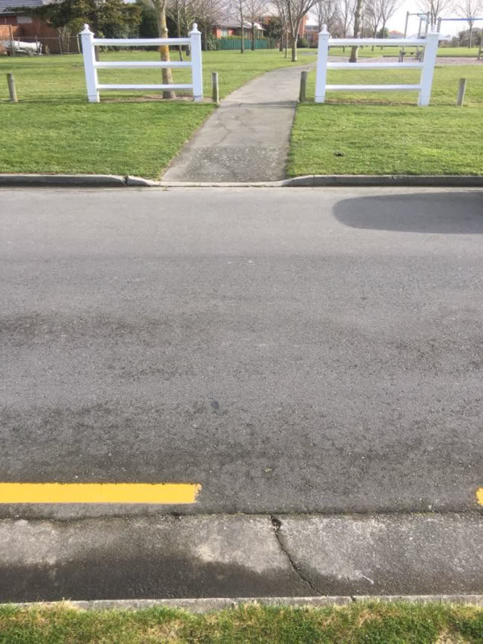 The photograph attached to this roading/streets report